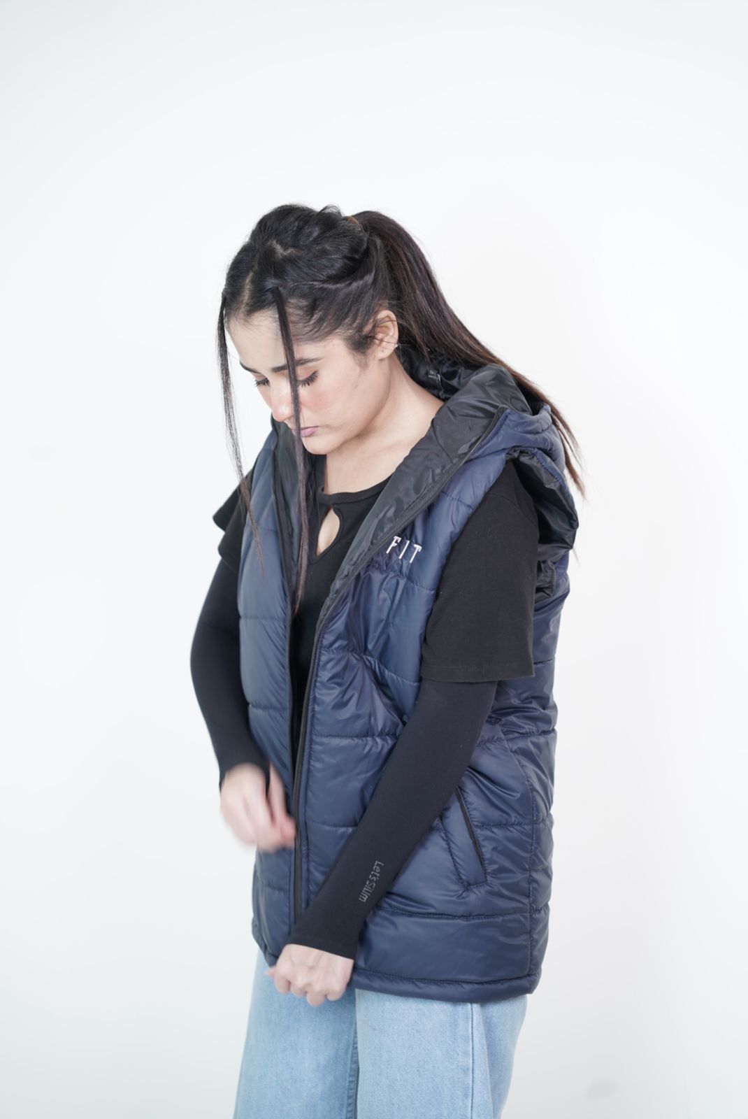 premium puffer jacket (sleeveless)